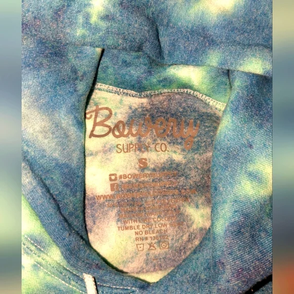 Death Valley Arizona Tie dye hoodie - Picture 4 of 4